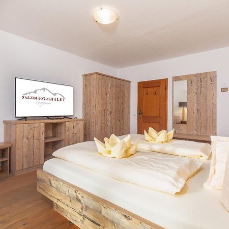 Luxus Ferienhaus Salzburg Chalet Mit Pool, Sauna, Whirlpool, Kamin กรอสค์ไมน์ ภายนอก รูปภาพ